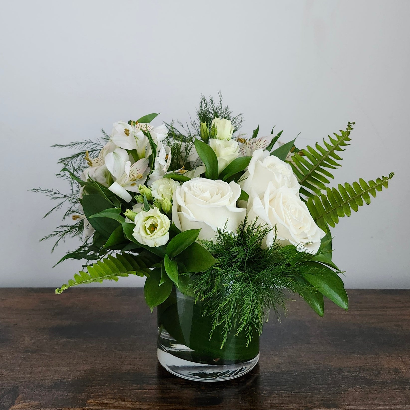 Floral arrangement Annabelle (vase) BLOMM Florist Cowansville BLOMM